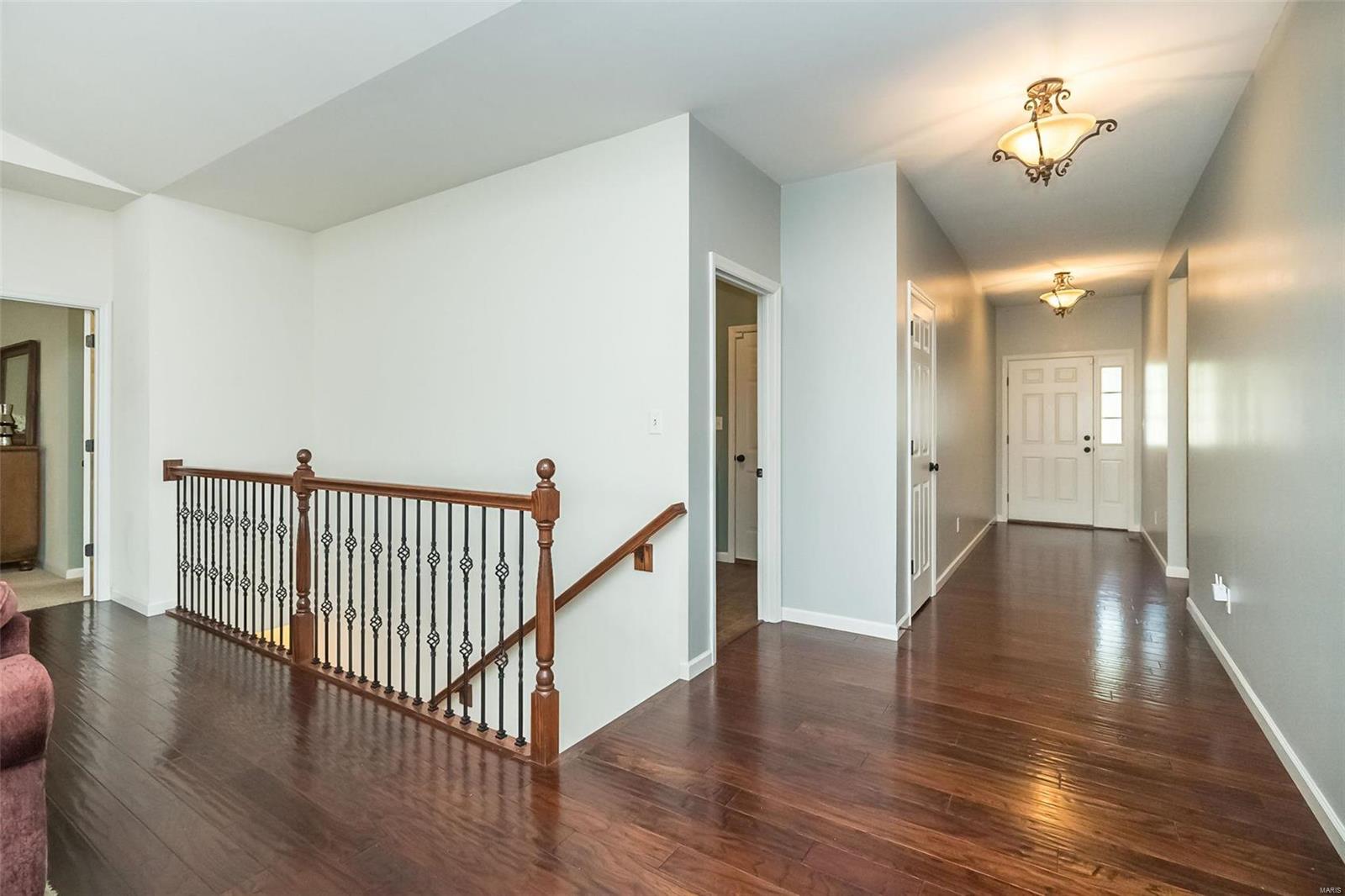 5528 Mirasol Manor Way