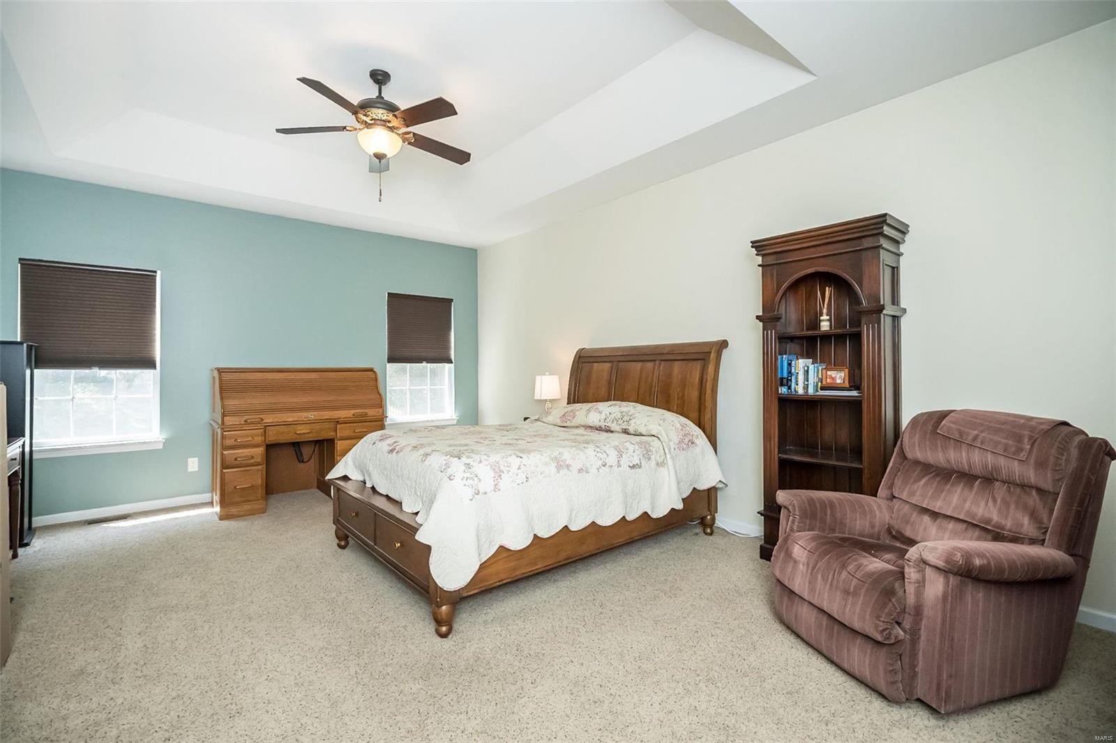 5528 Mirasol Manor Way