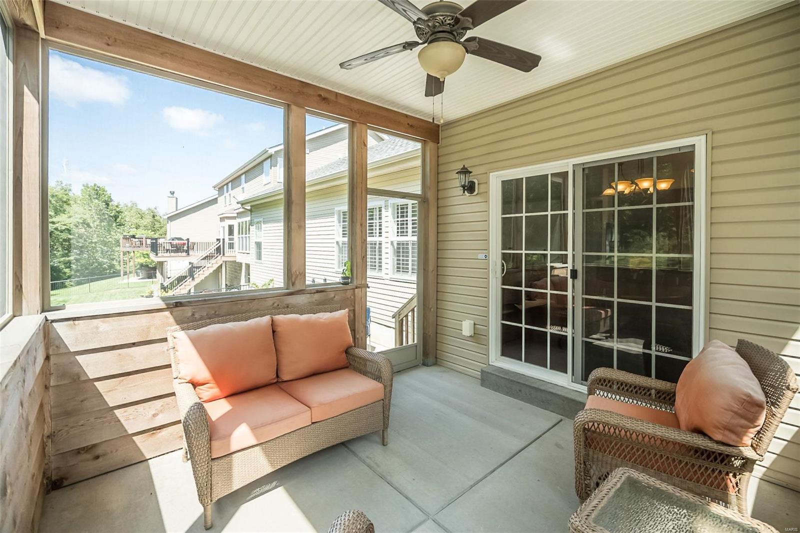 5528 Mirasol Manor Way