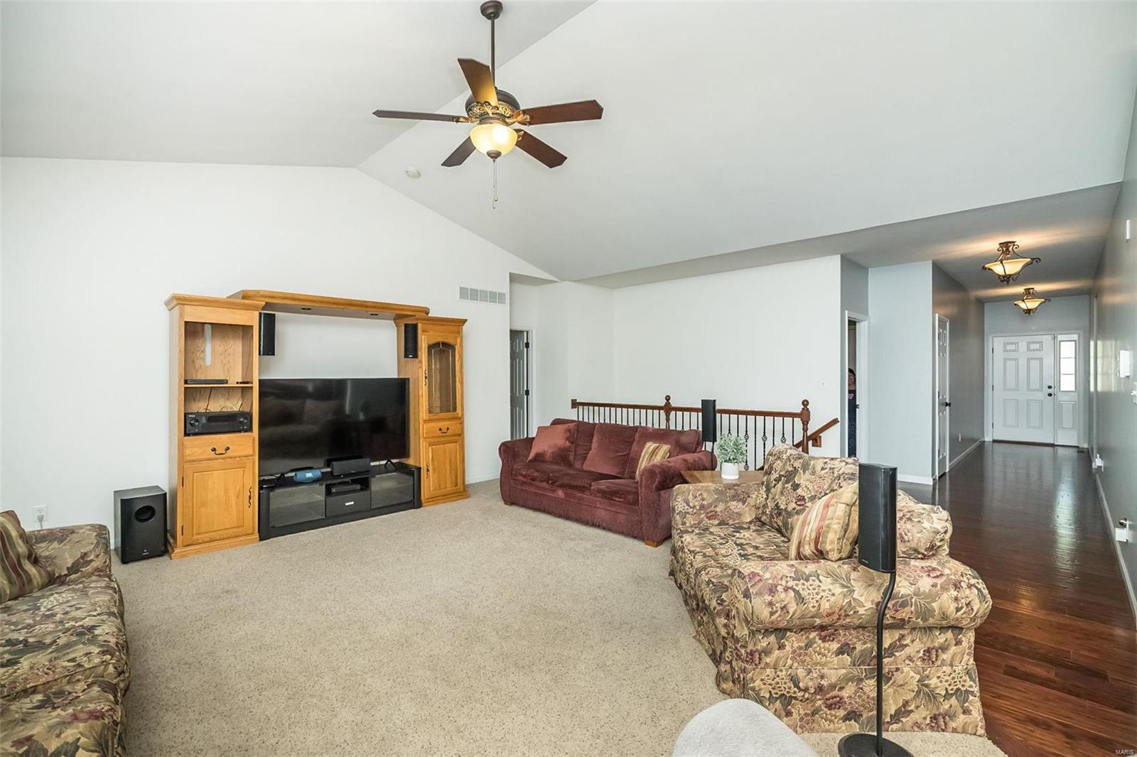 5528 Mirasol Manor Way