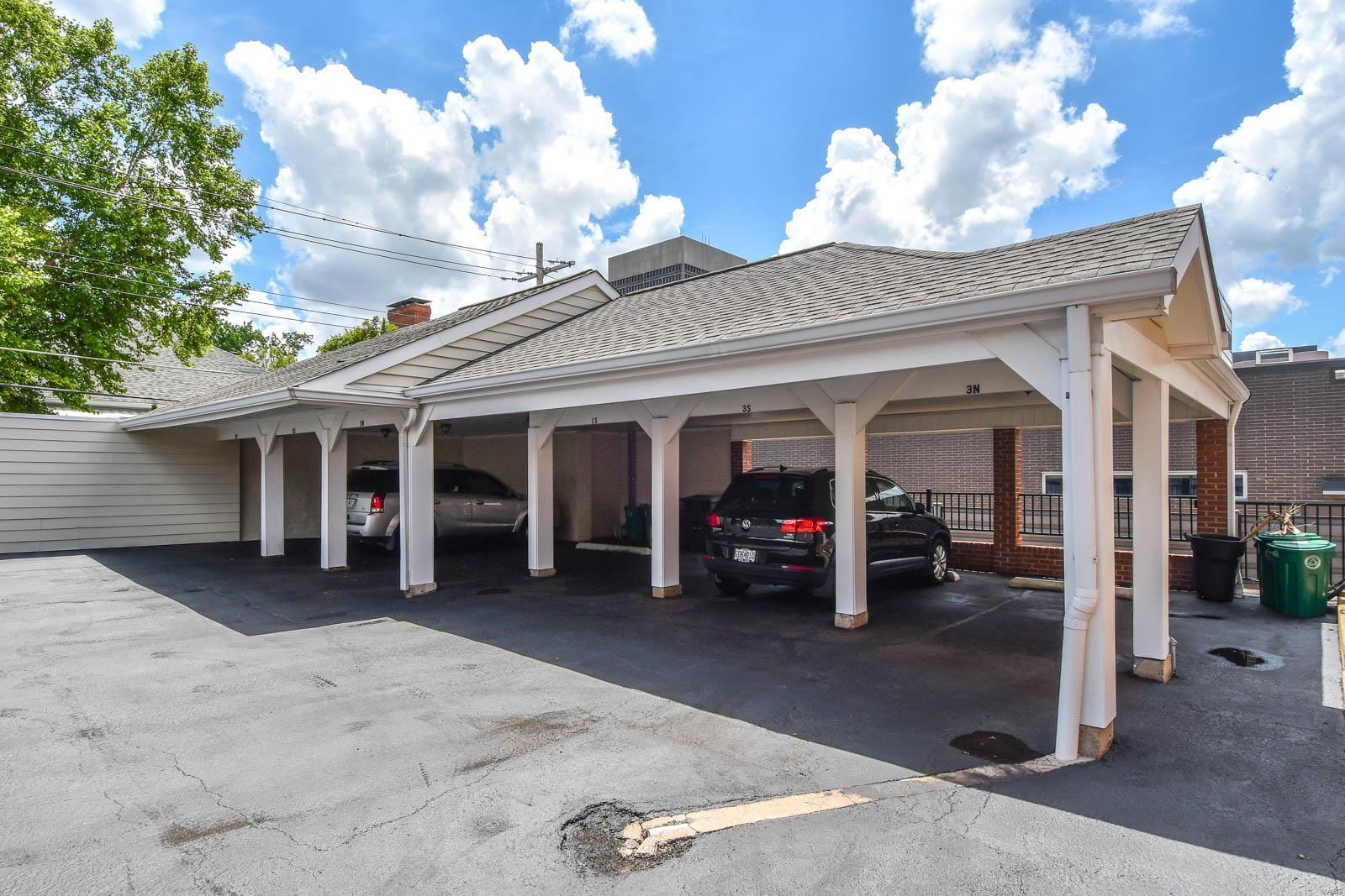 116 N Central Unit: 1S