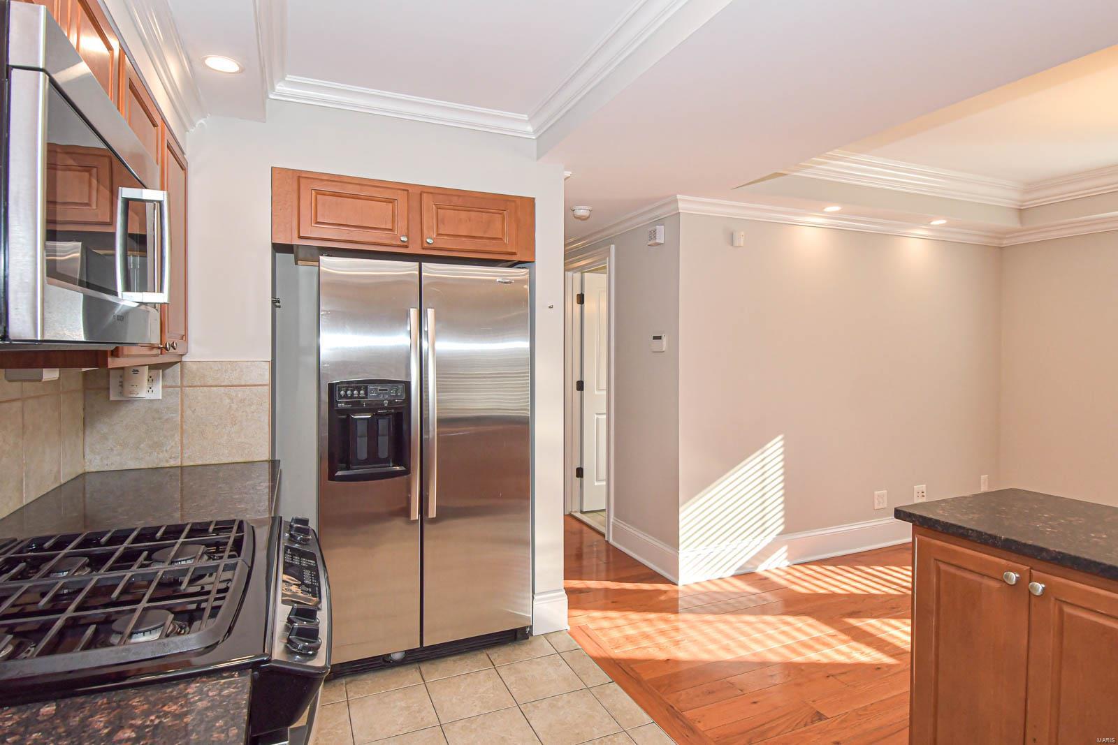 116 N Central Unit: 1S