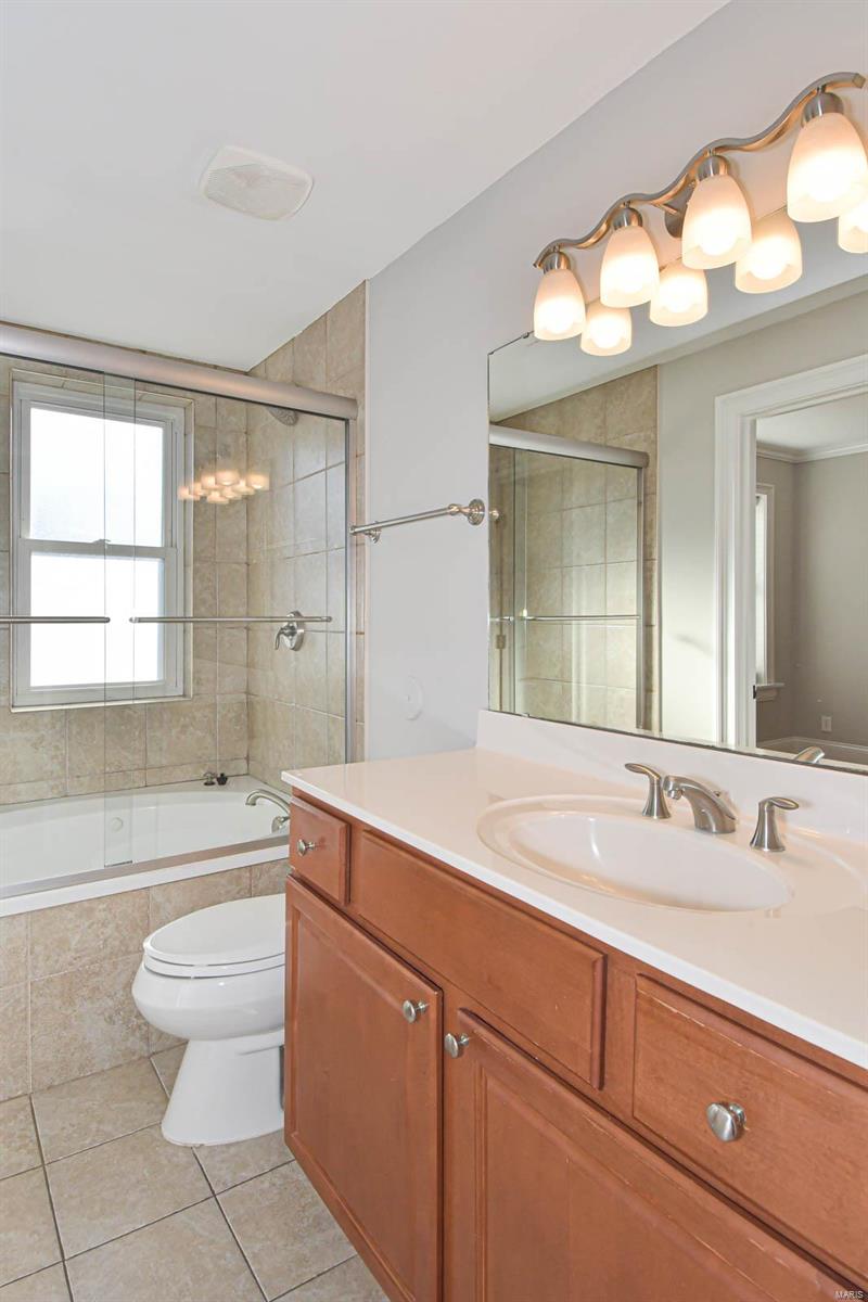 116 N Central Unit: 1S