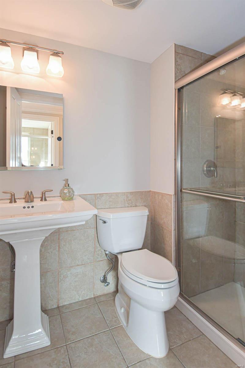 116 N Central Unit: 1S