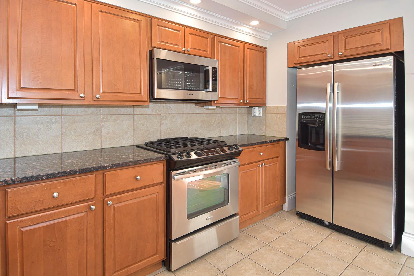 116 N Central Unit: 1S