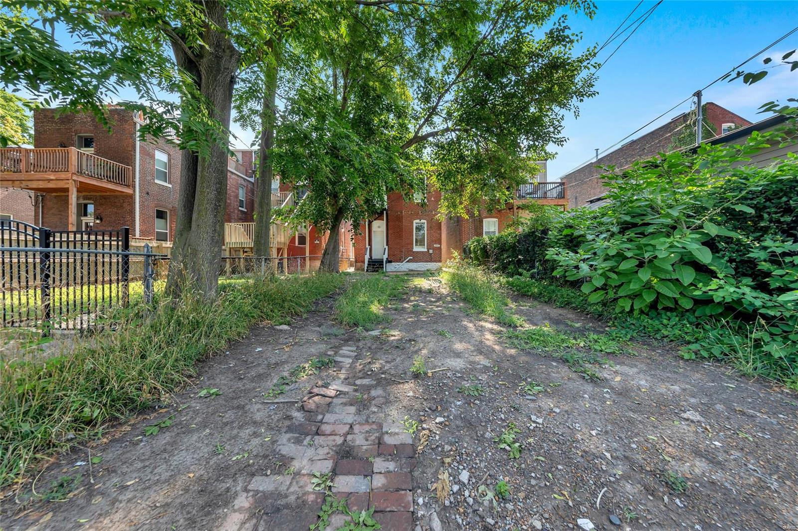 2235 Missouri Avenue