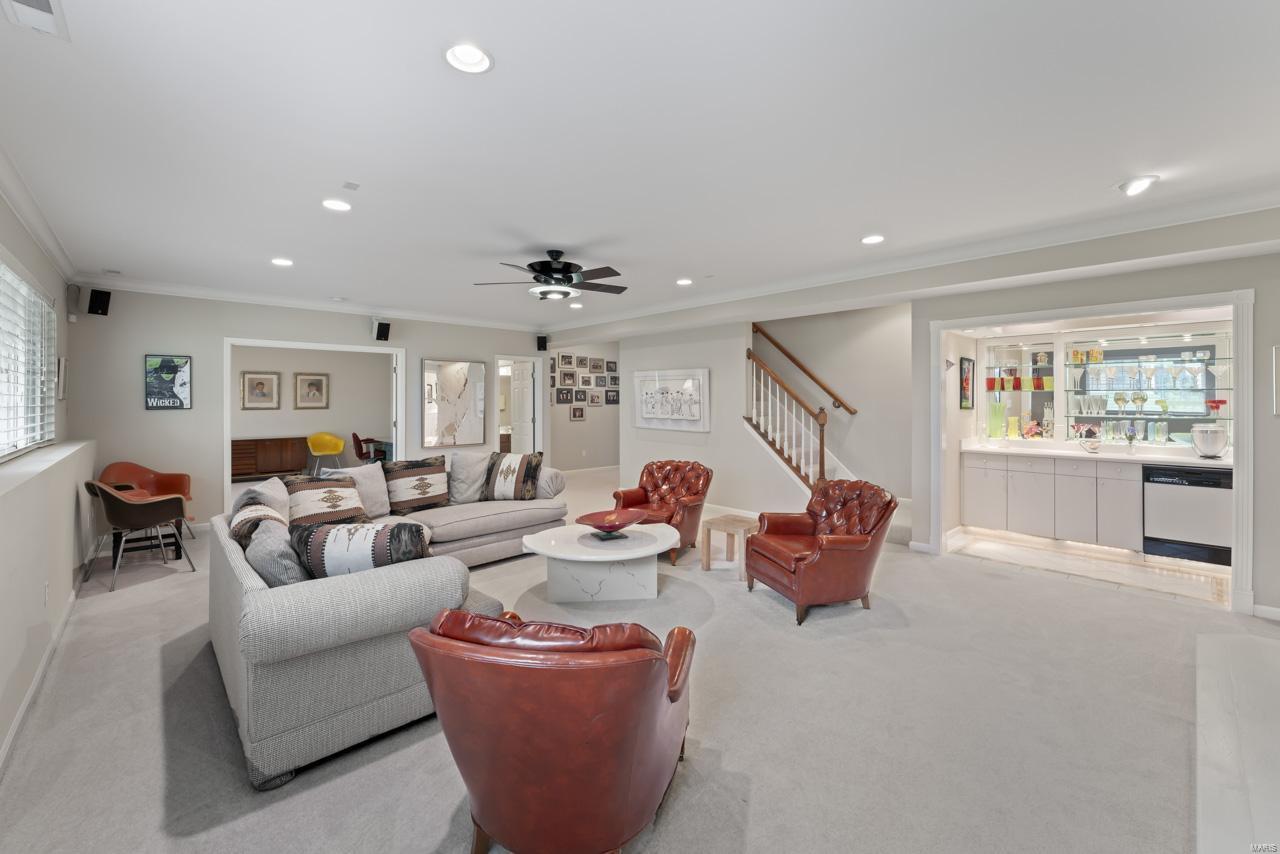 313 Solar Terrace Court