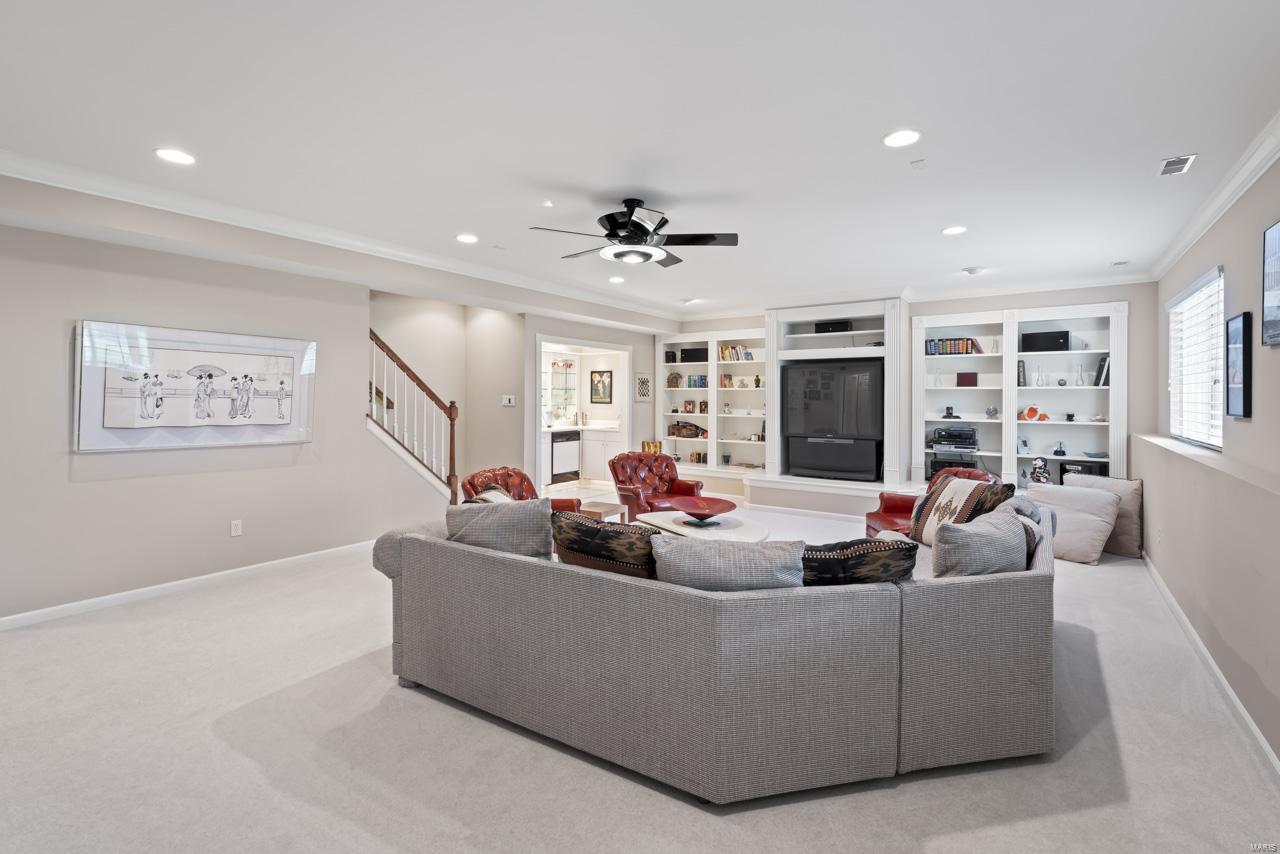 313 Solar Terrace Court