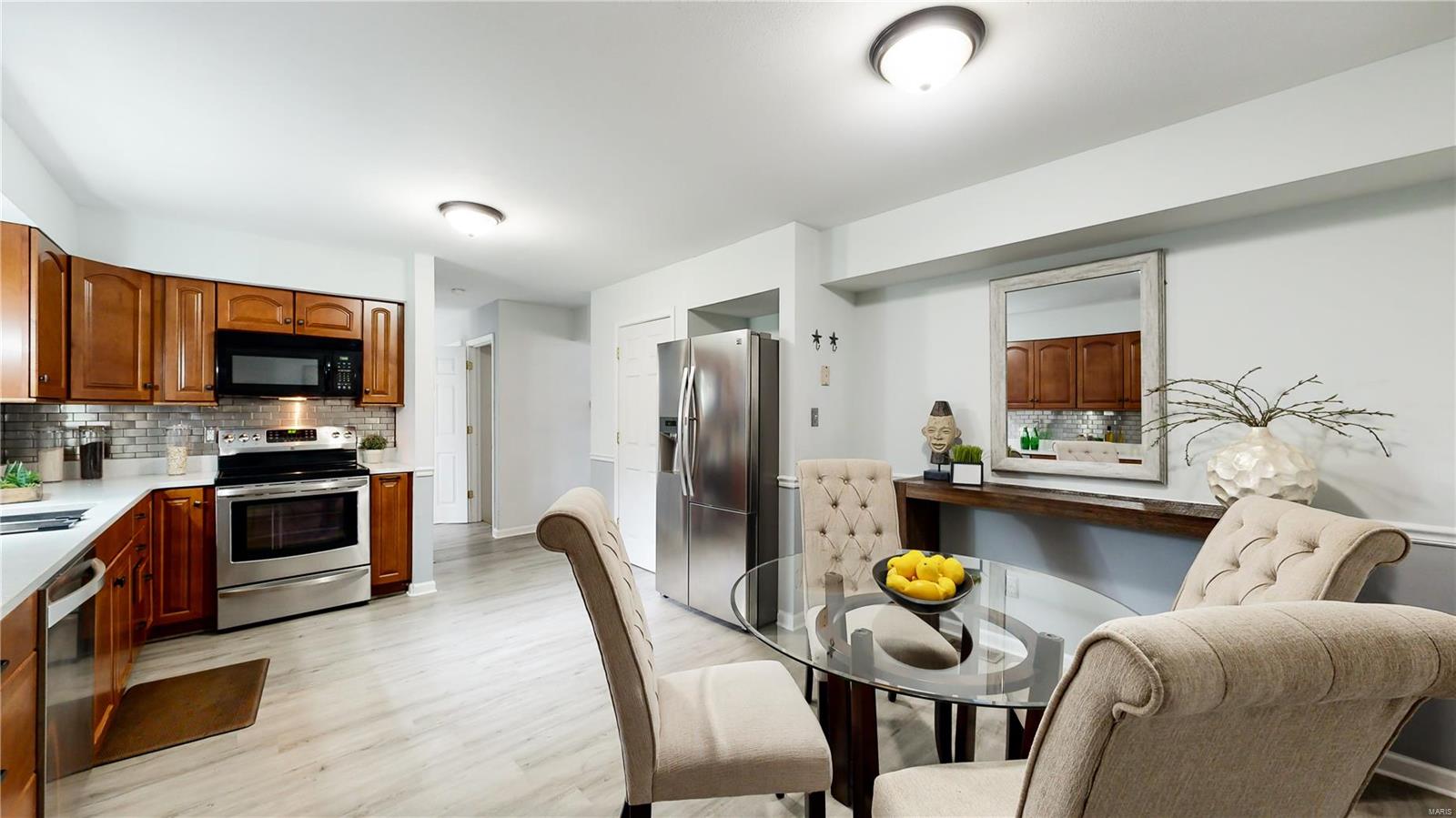 901 Oakwood Farms Lane