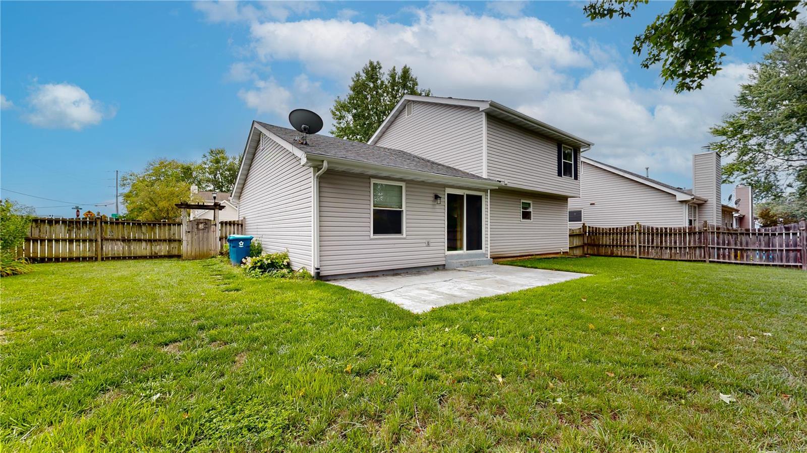 901 Oakwood Farms Lane