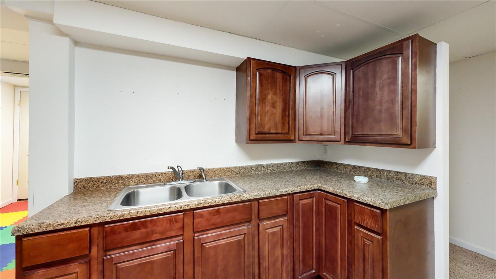 901 Oakwood Farms Lane