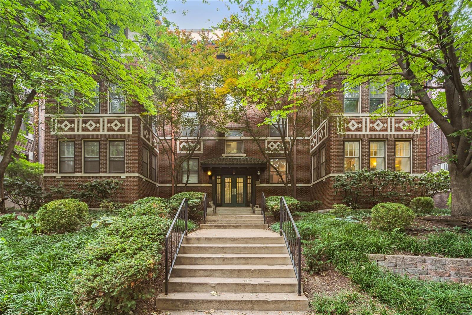 5367 Pershing Avenue Unit: 1