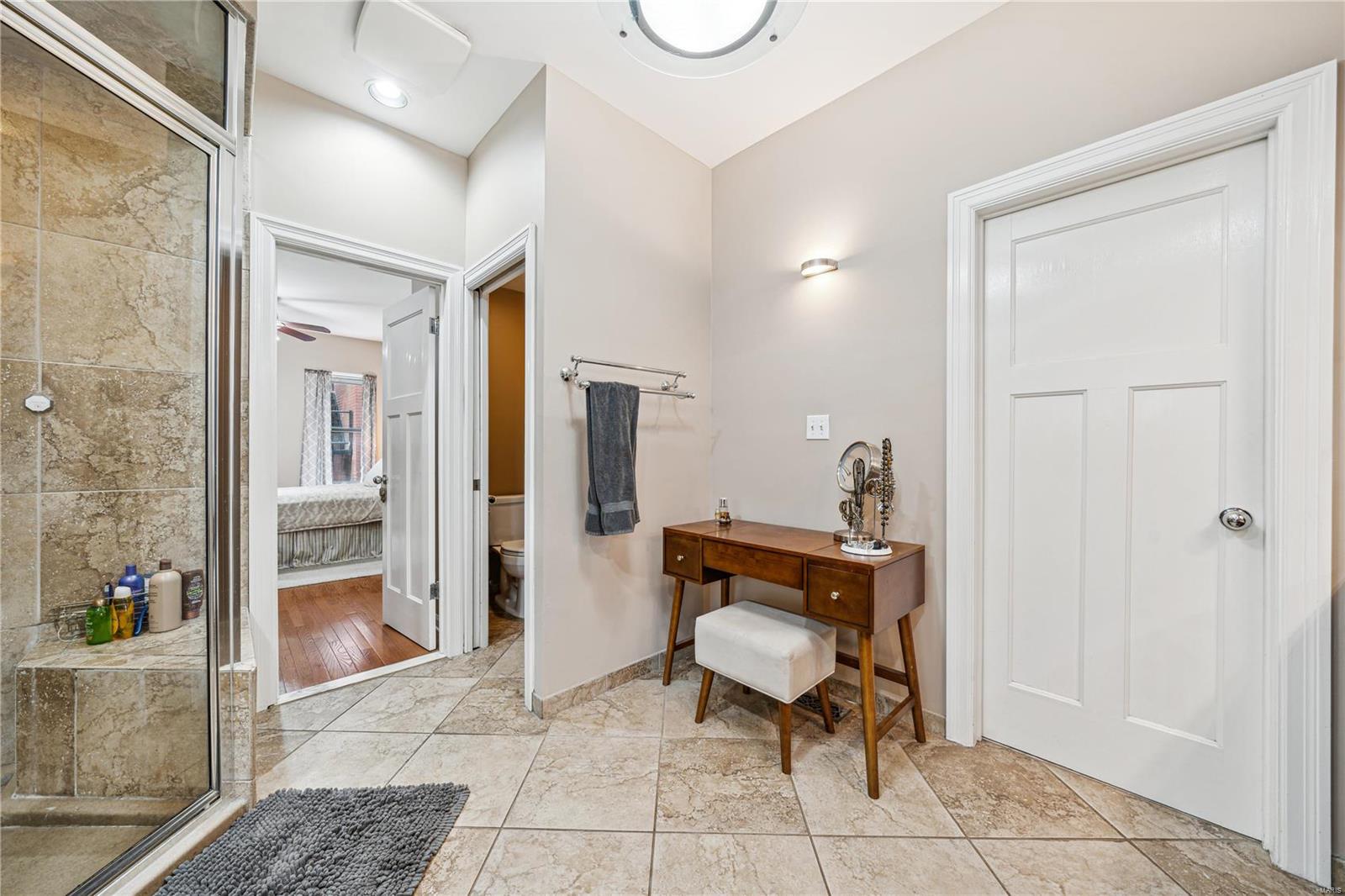 5367 Pershing Avenue Unit: 1