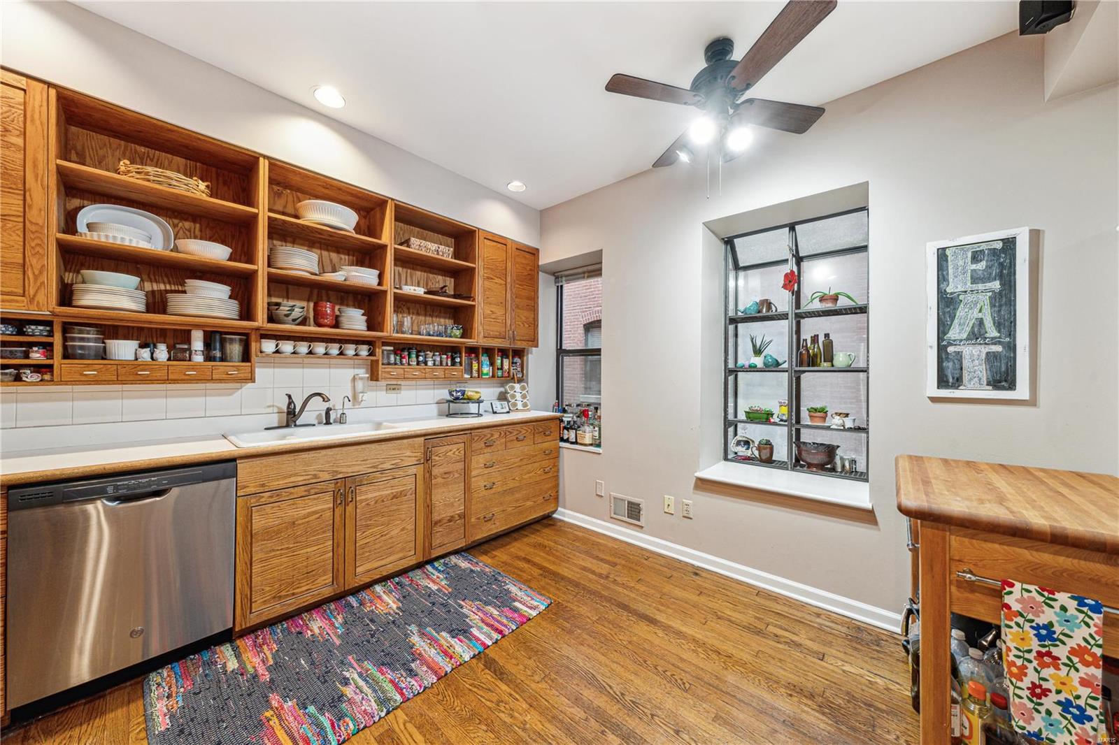 5367 Pershing Avenue Unit: 1