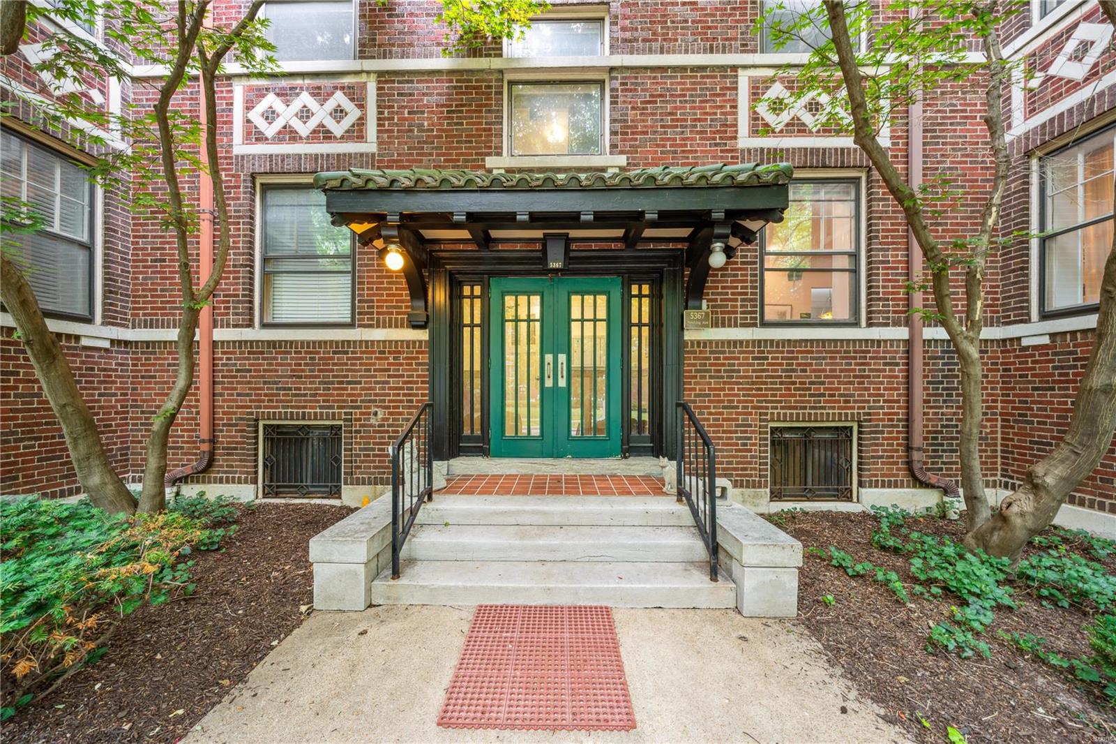 5367 Pershing Avenue Unit: 1