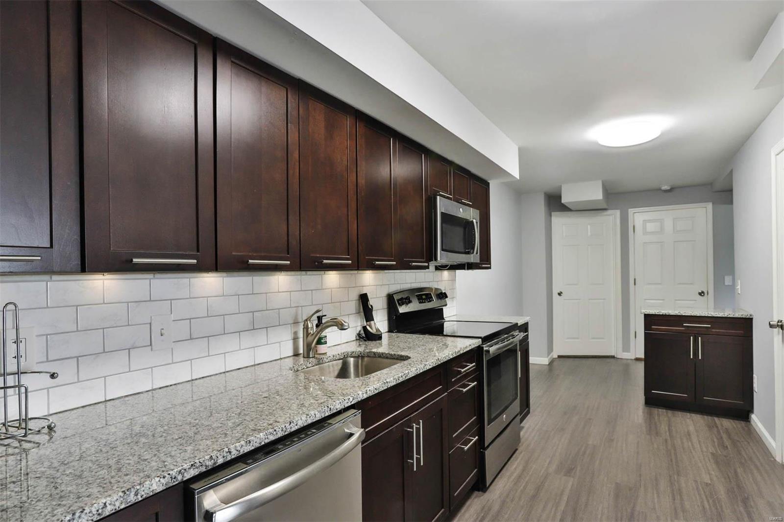 1000 Summersweet Drive