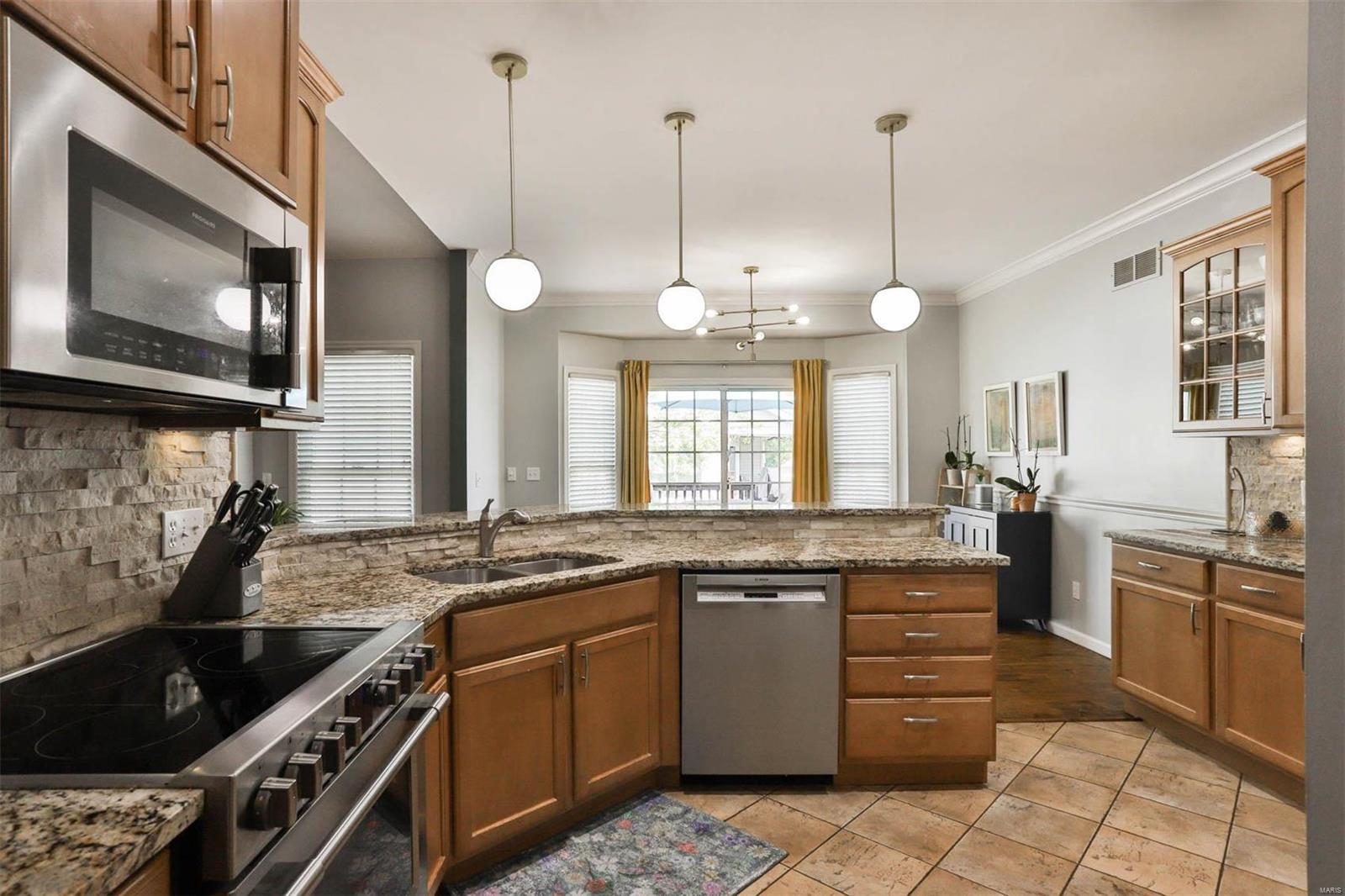 1000 Summersweet Drive