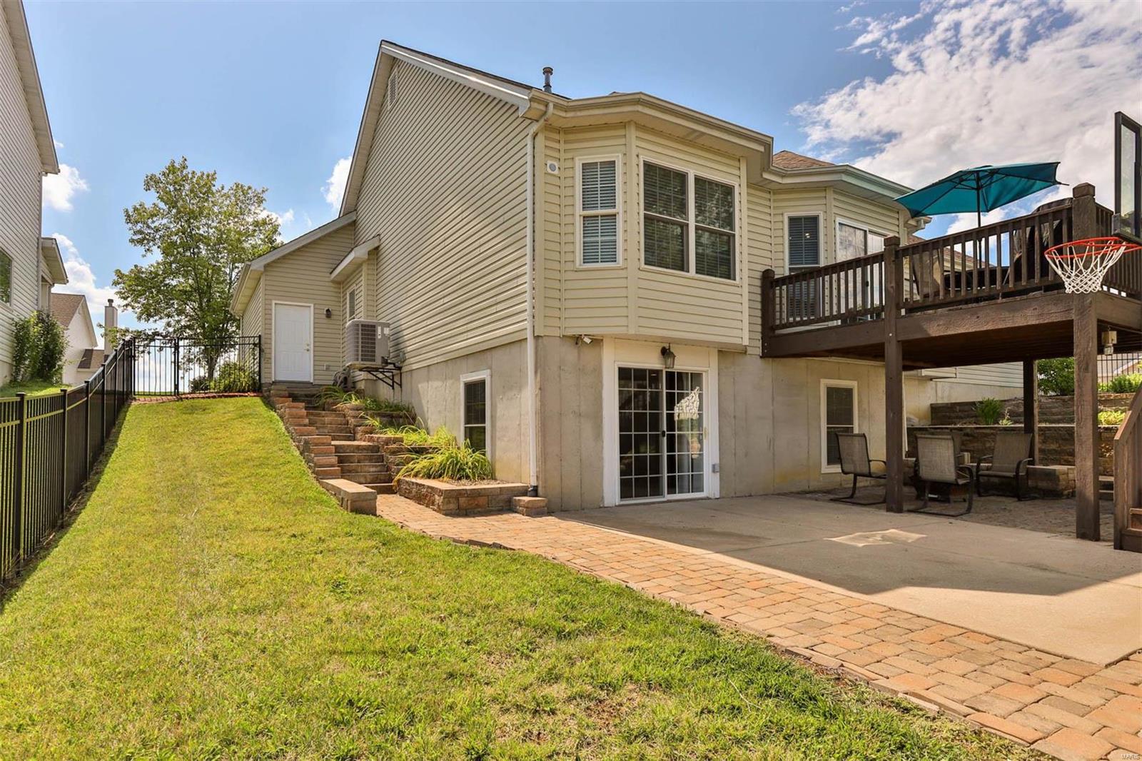 1000 Summersweet Drive