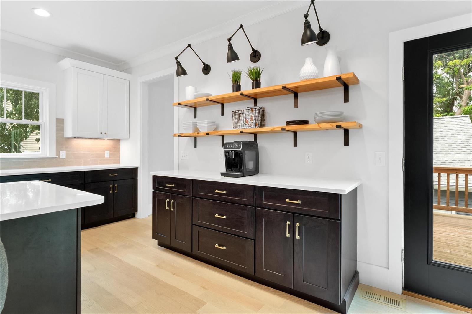 679 Tuxedo Boulevard