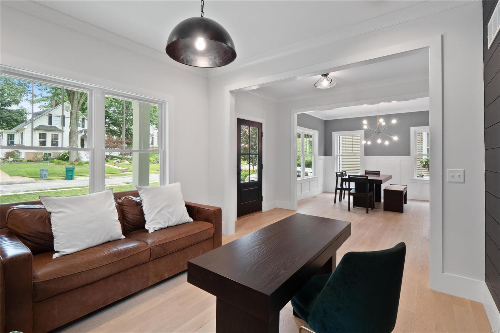 679 Tuxedo Boulevard