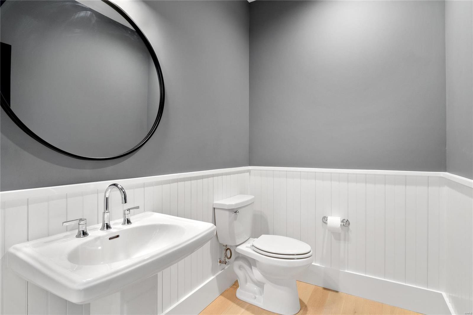 679 Tuxedo Boulevard