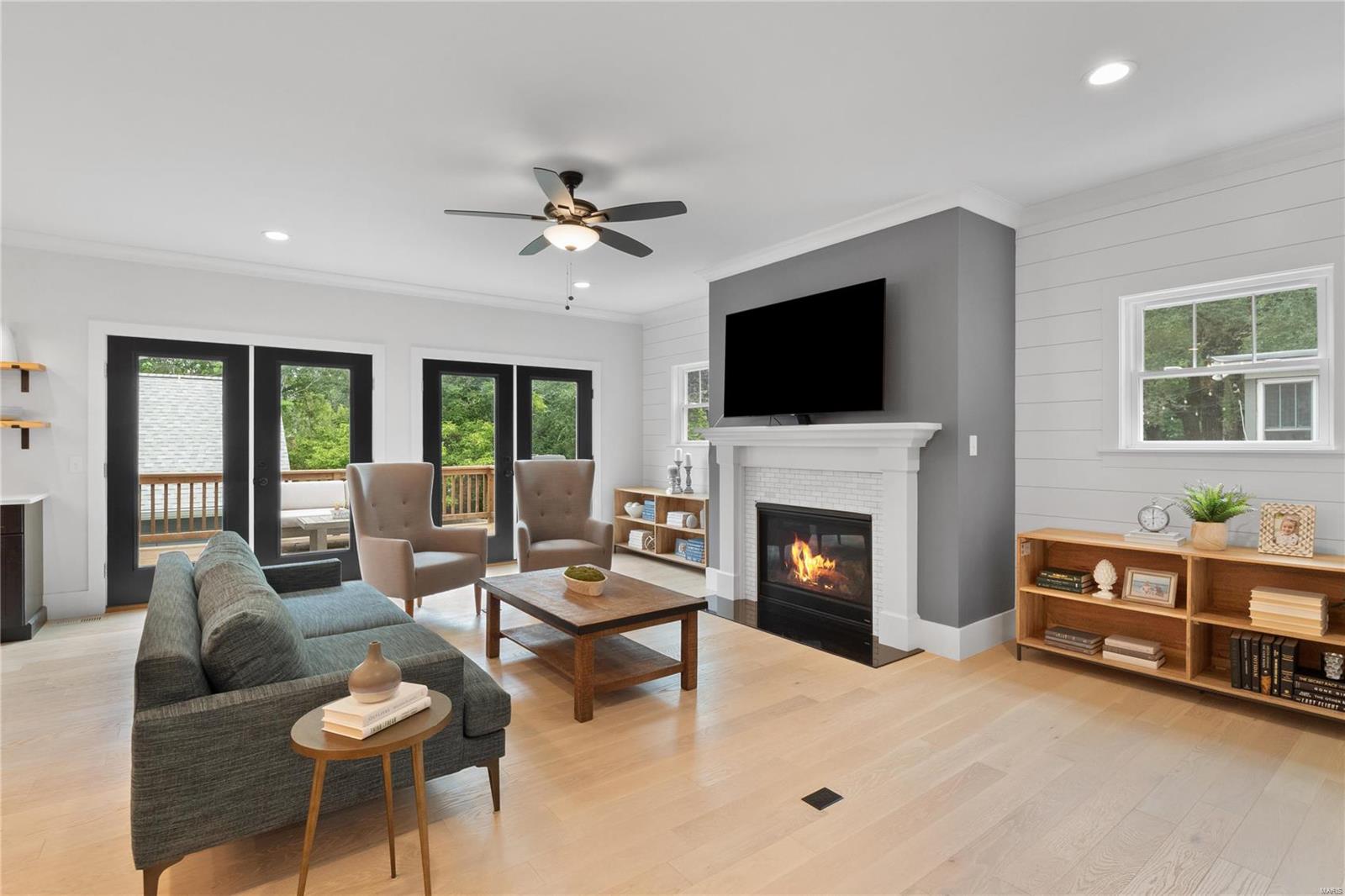 679 Tuxedo Boulevard