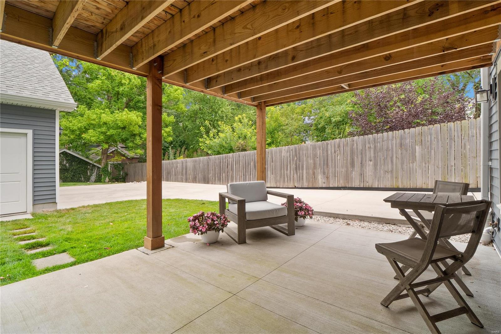 679 Tuxedo Boulevard