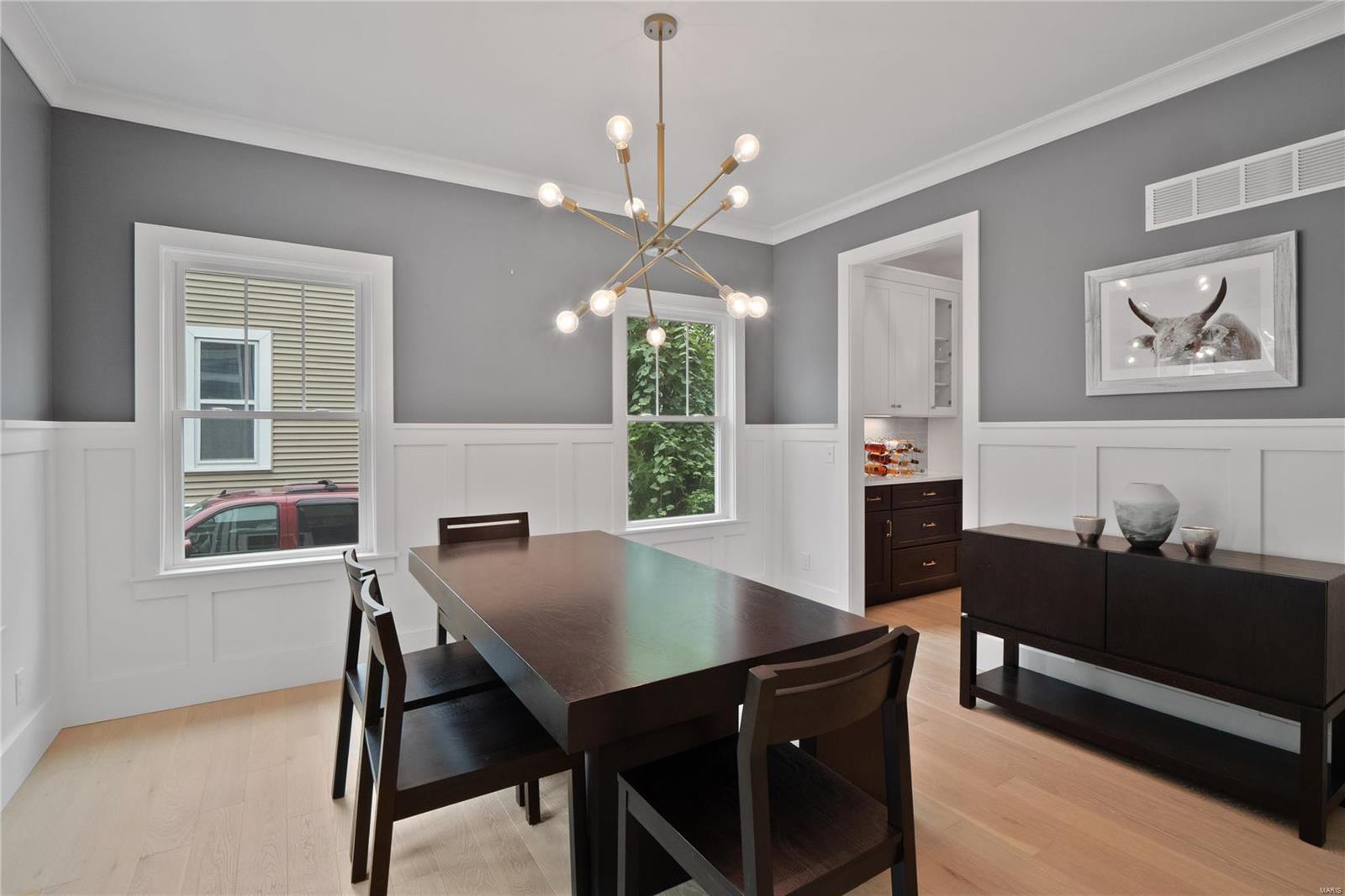 679 Tuxedo Boulevard