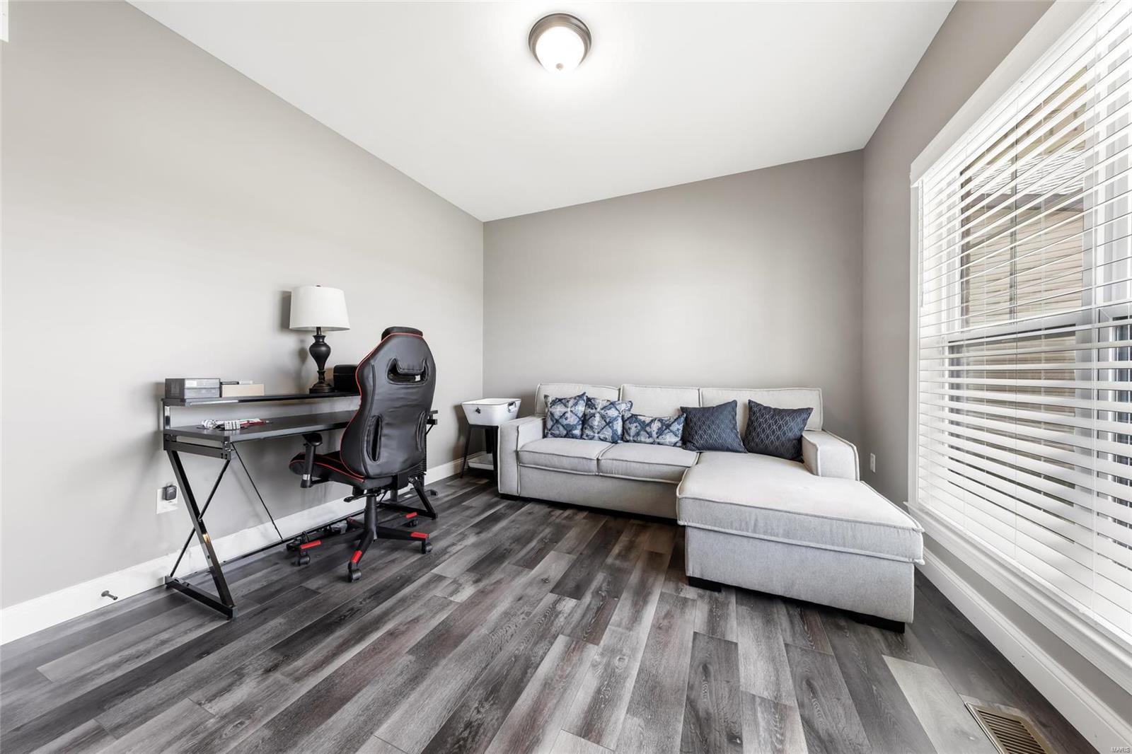 106 Wolf Den Court