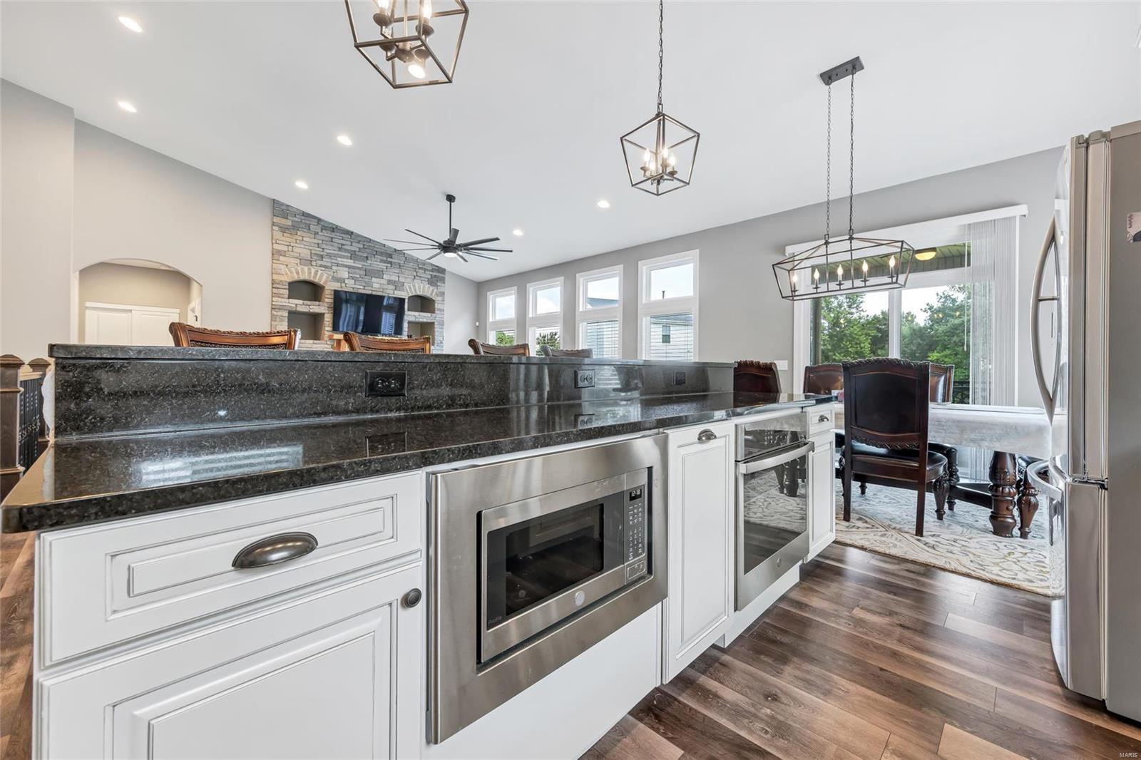 106 Wolf Den Court