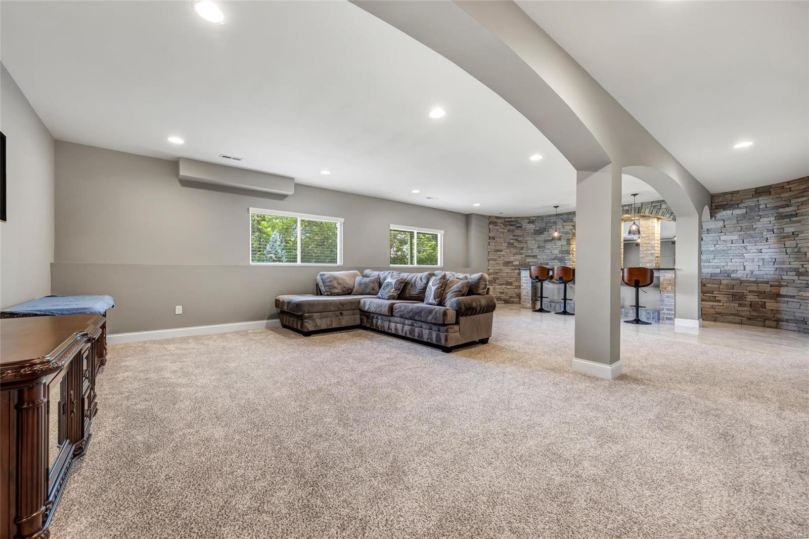 106 Wolf Den Court