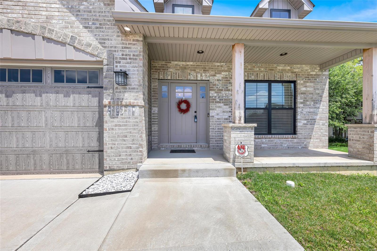106 Wolf Den Court