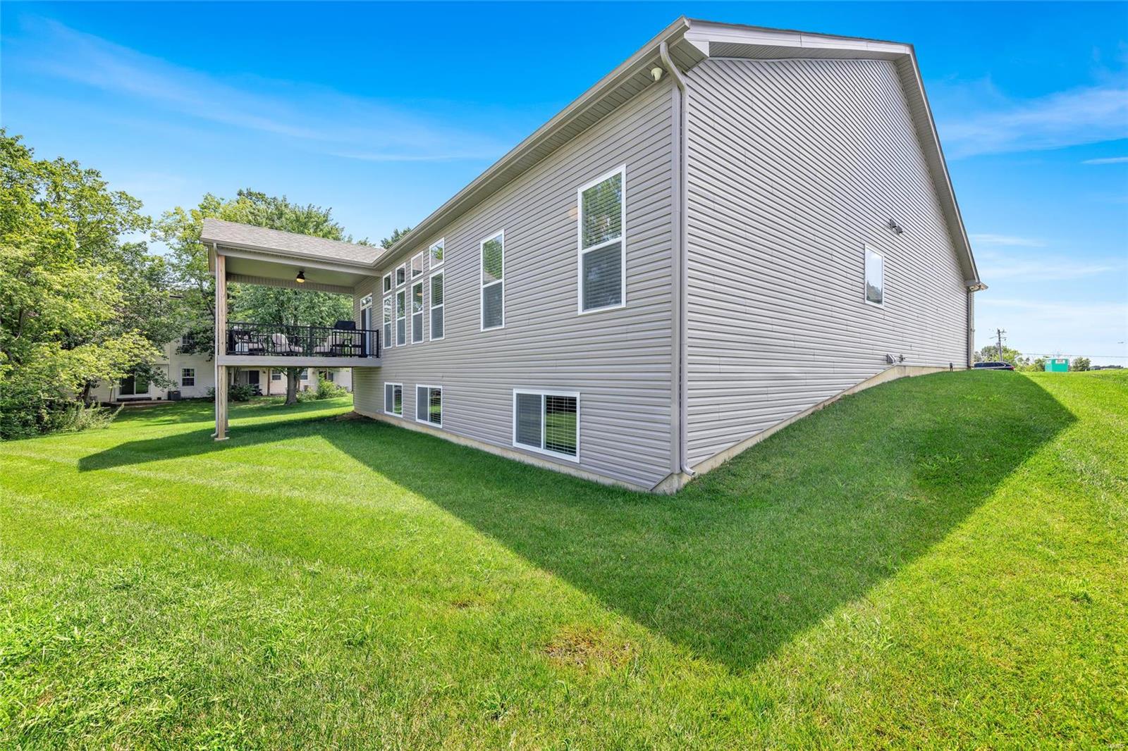 106 Wolf Den Court