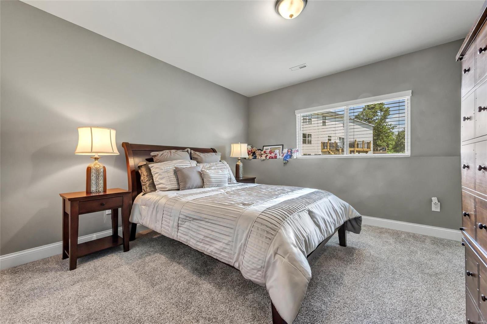 106 Wolf Den Court