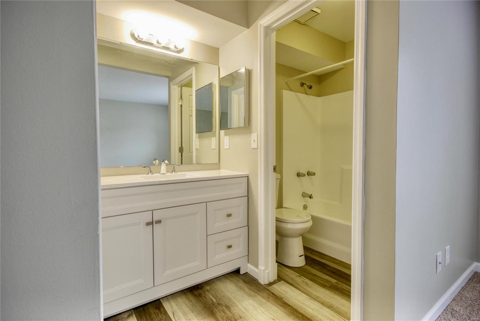 910 Sugar Lake Court