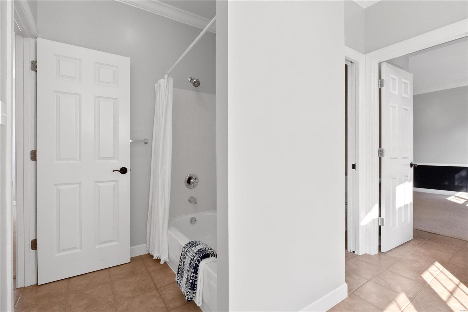 17417 Country Lake Estates Ridge