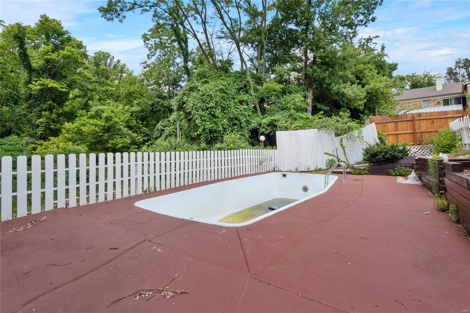 141 San Angelo Drive