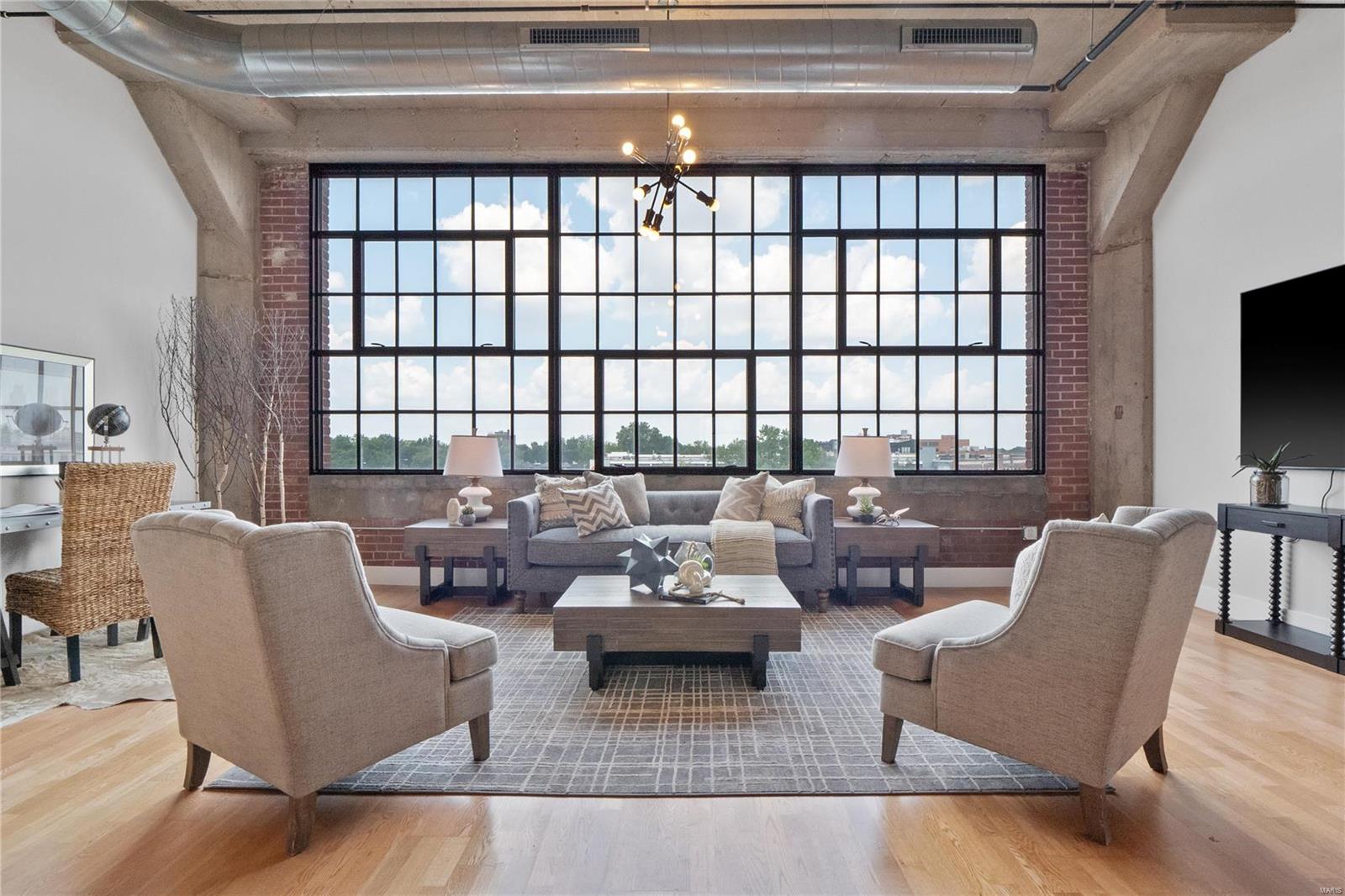 4100 Forest Park Avenue Unit: 402