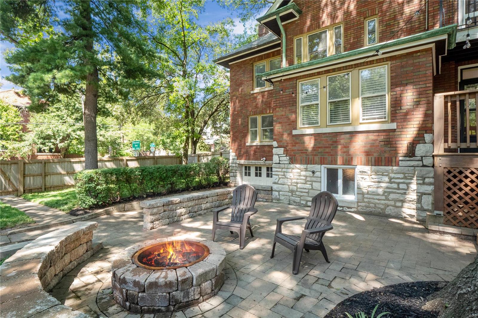 6960 Waterman Avenue