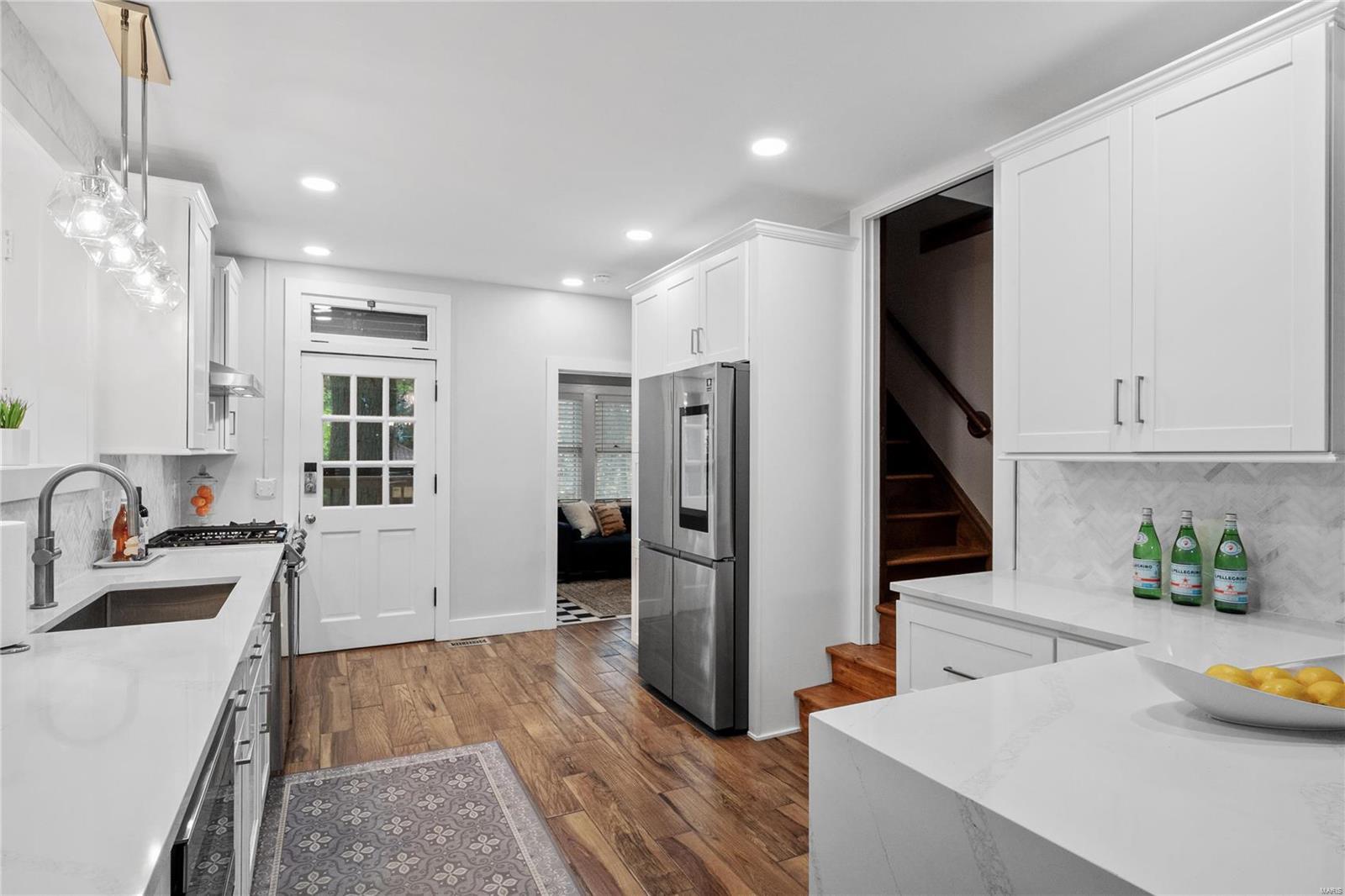 6960 Waterman Avenue