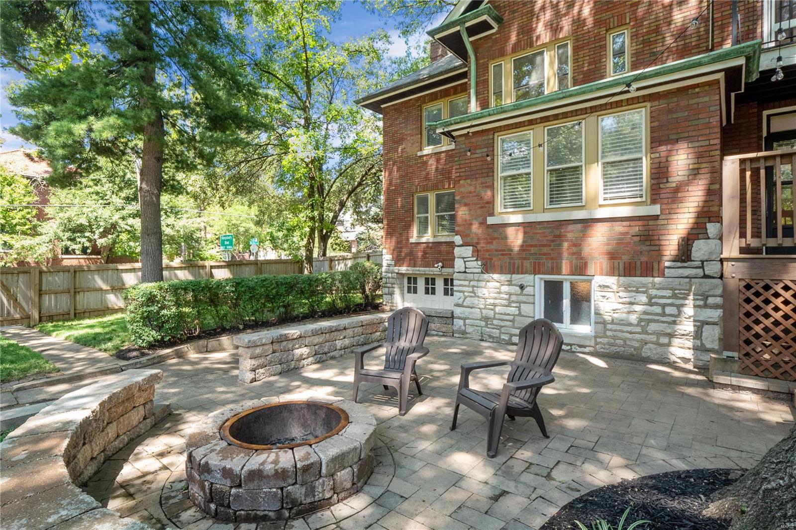 6960 Waterman Avenue