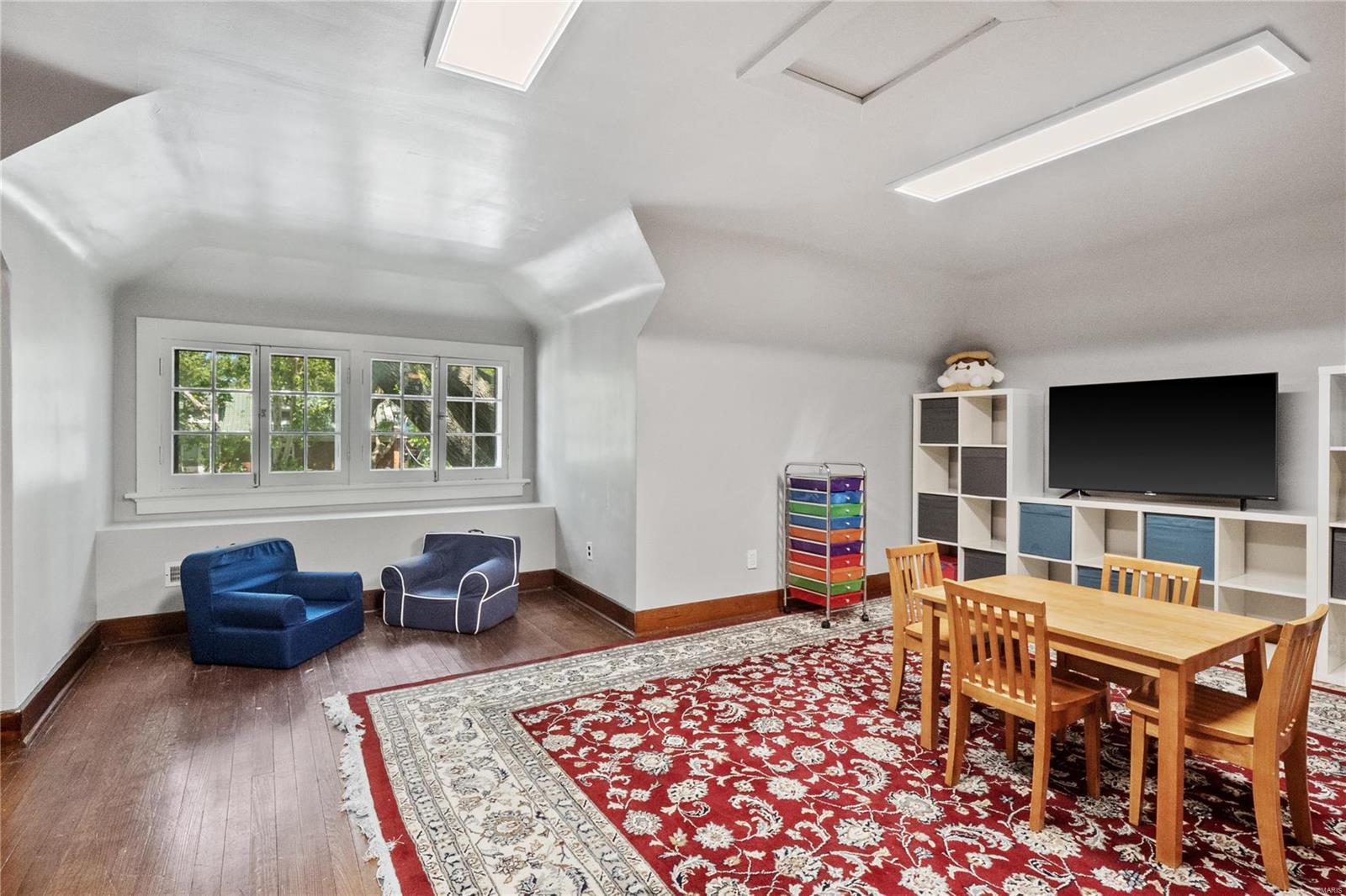 6960 Waterman Avenue