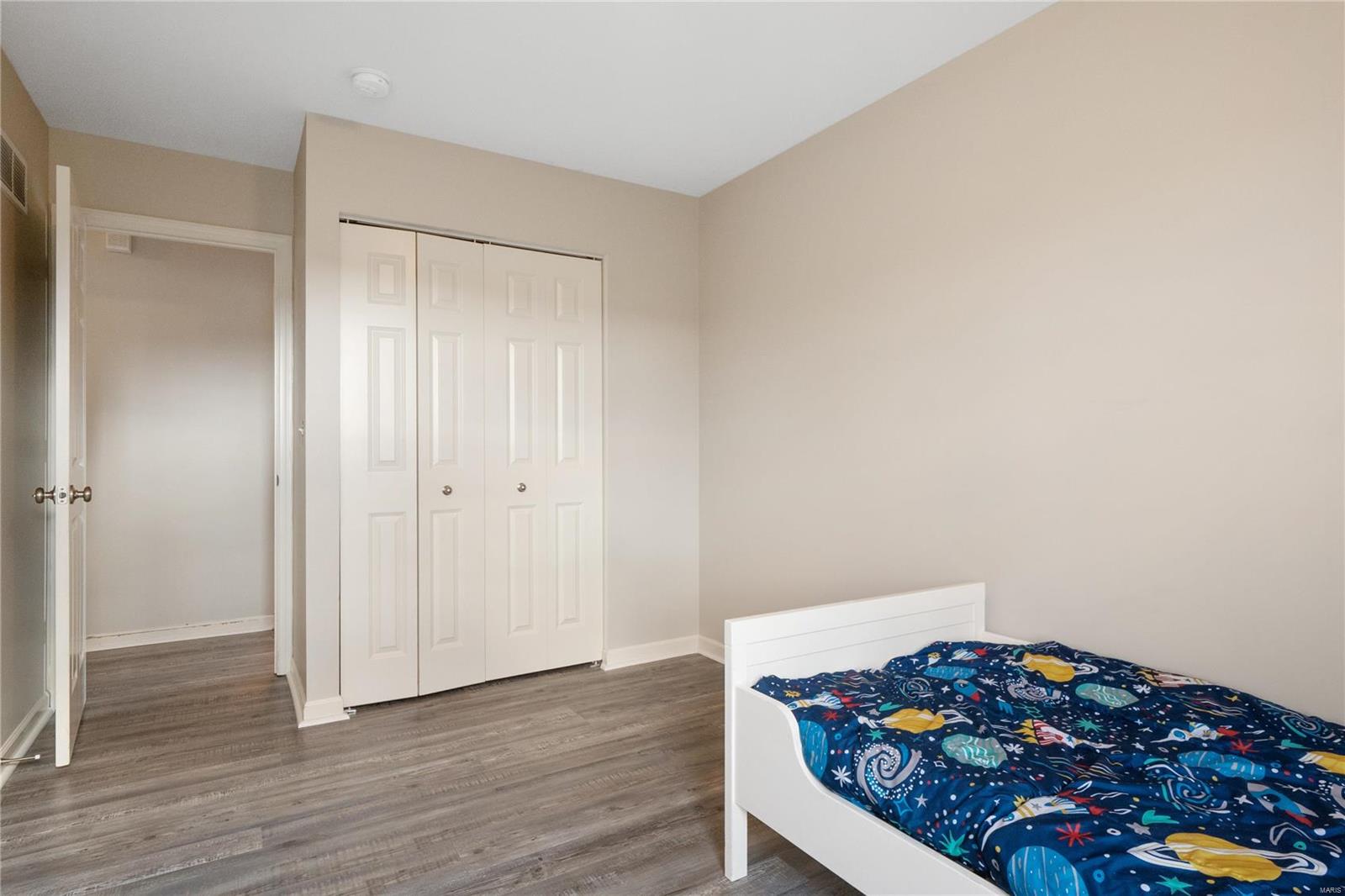 6428 Buckingham Palace Drive