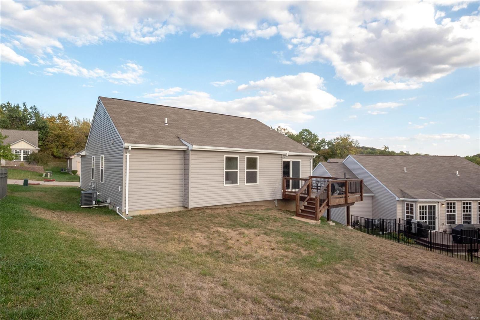 6428 Buckingham Palace Drive