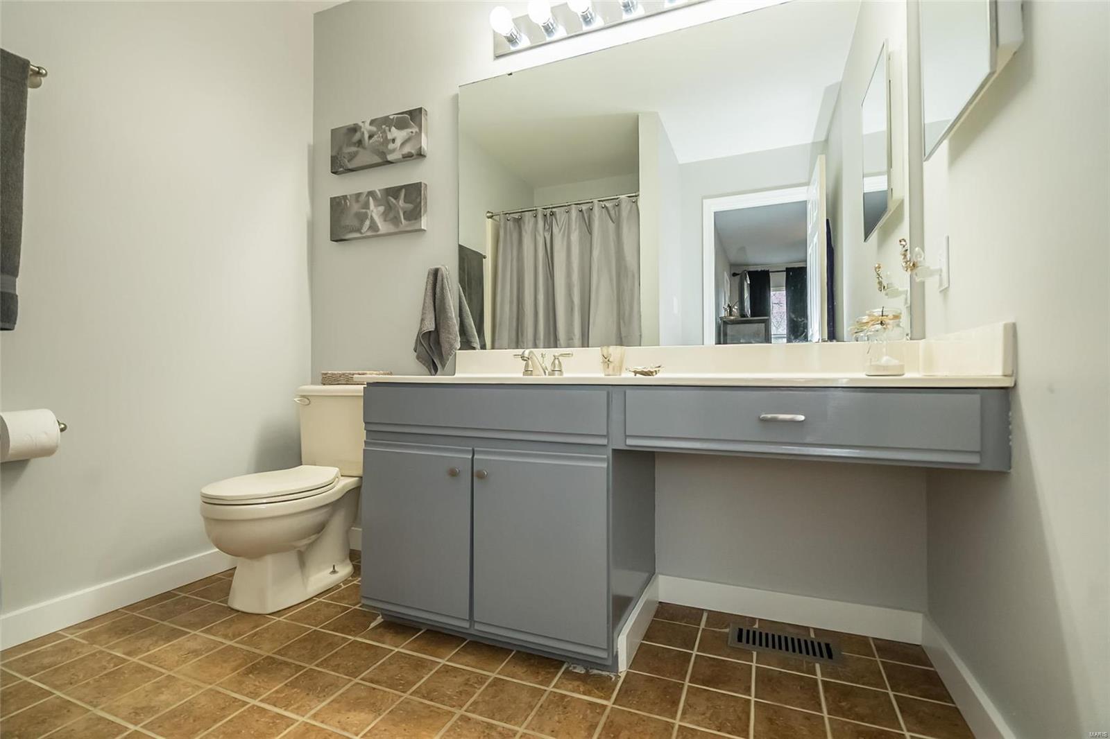 4040 Morningview Court