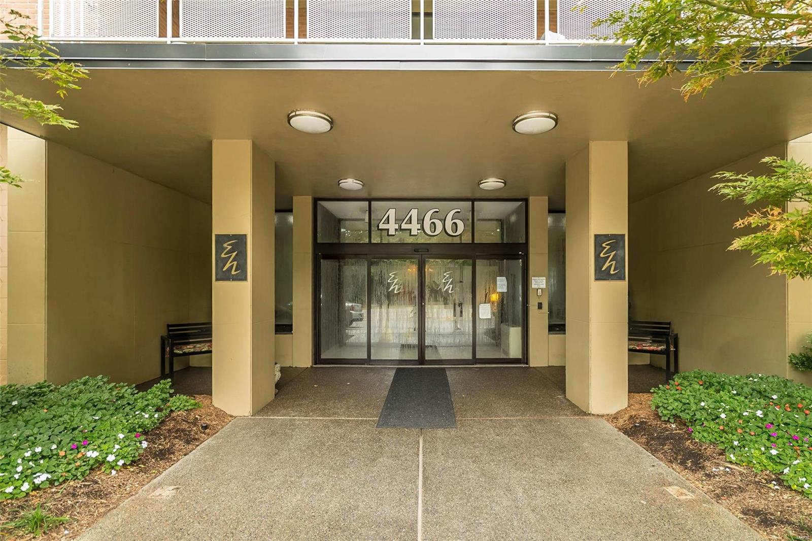 4466 W Pine Boulevard Unit: 23G