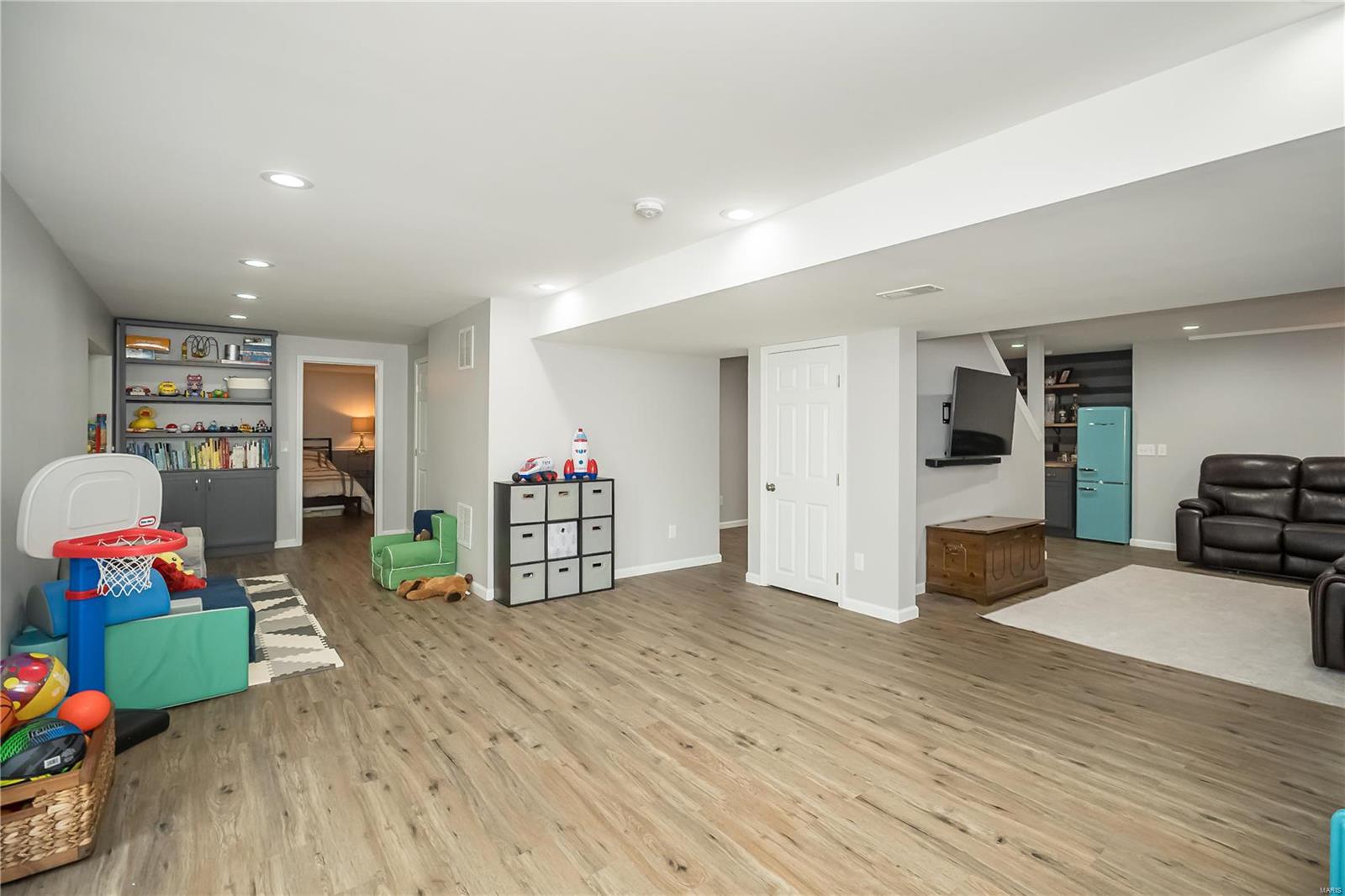 1548 Clayton Woods Court