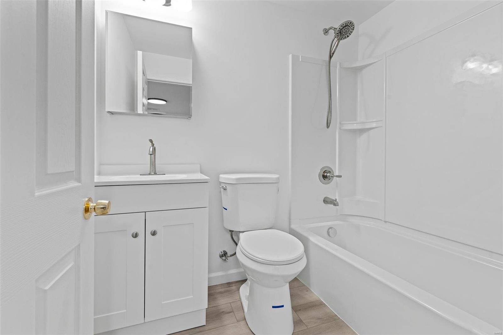 1560 Wooden Bridge Trail