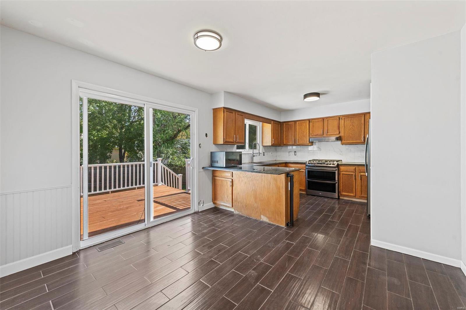 1560 Wooden Bridge Trail