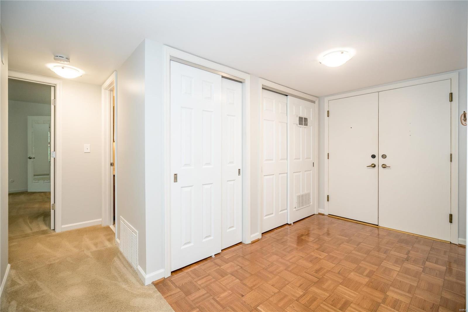 590 Sarah Lane Unit: 304